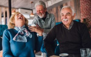 Beruf und Angehörigenpflege im Alltag organisieren