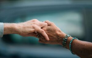 Nachtwache unterstützt Angehörige in der häuslichen Pflege